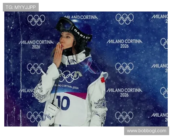 谷爱凌大年初一再夺银为国争光